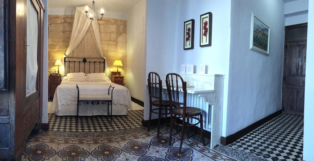 Hotel El Convent 1613 La Fresneda Buitenkant foto