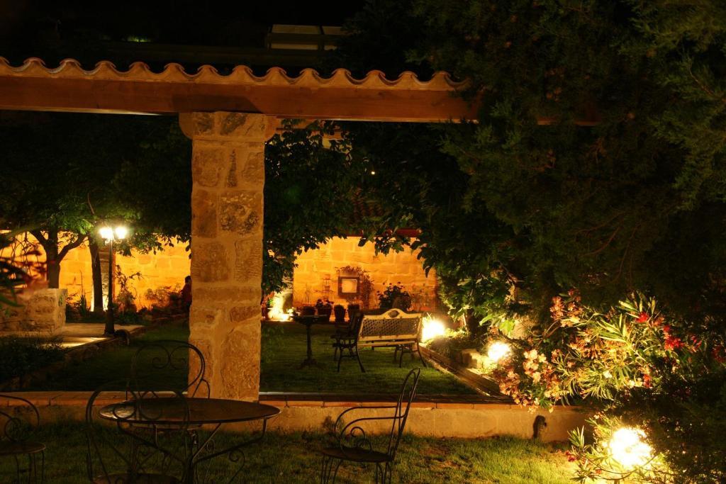 Hotel El Convent 1613 La Fresneda Buitenkant foto